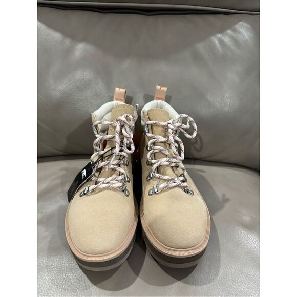 SOREL NWT Hi-Line Hiker Boots - Picture 3 of 8